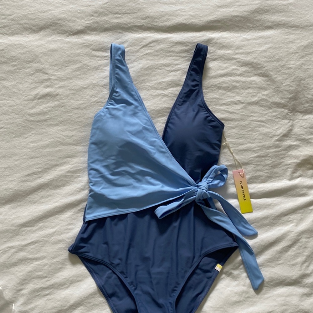New with tags summersalt swimsuit size 6